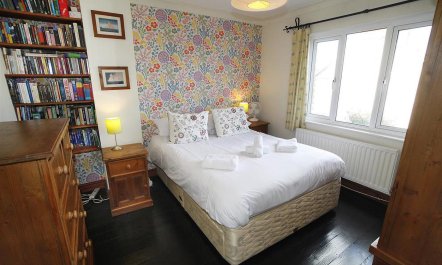 3 Bed in Mumbles 4