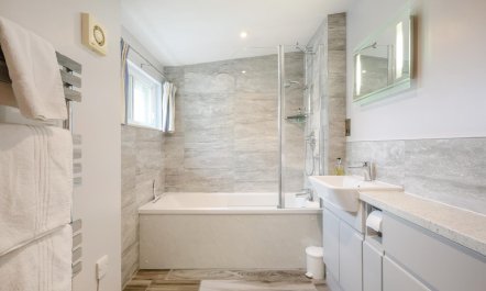 2 Bed in Woodbridge 7