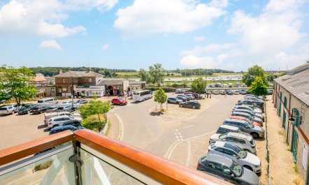 2 Bed in Woodbridge 2