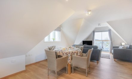 2 Bed in Woodbridge 5