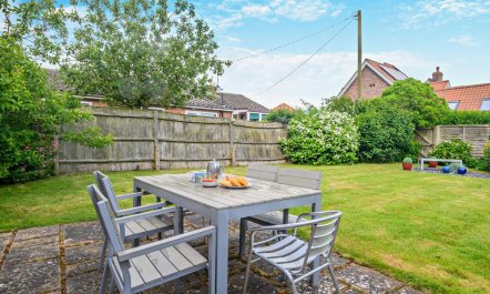 4 Bed in Southwold 2