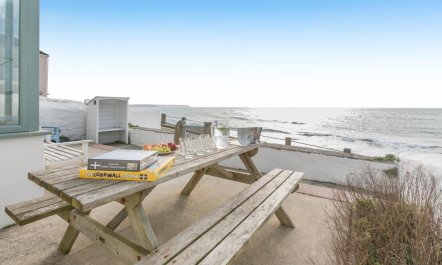 4 Bed in Porthleven 2