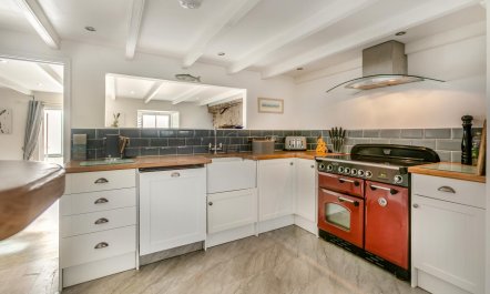 4 Bed in Porthleven 3