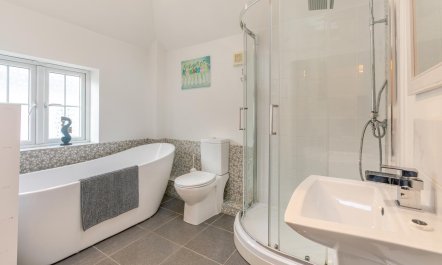 4 Bed in Porthleven 9