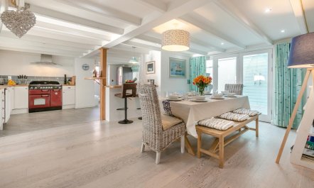 4 Bed in Porthleven 4