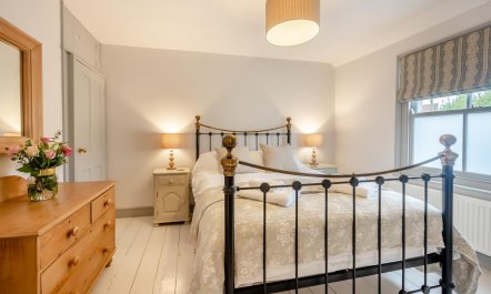 4 Bed in Southwold 7