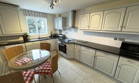 1 Bed in Langland 2