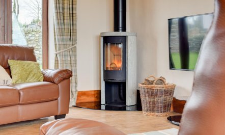 4 Bed in Menai Bridge 8