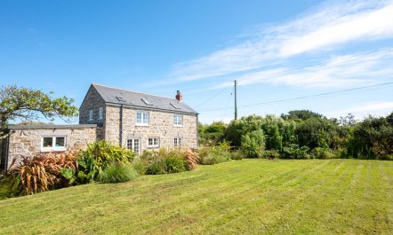 3 Bed in Mousehole 1