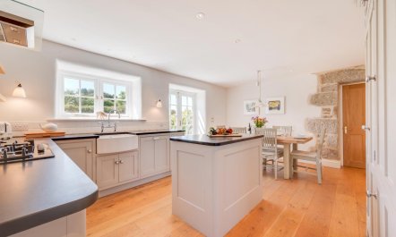 3 Bed in Mousehole 8