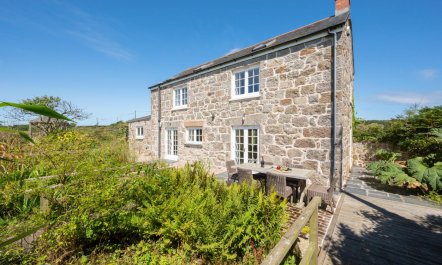 3 Bed in Mousehole 0