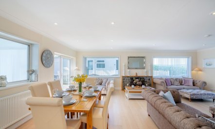 3 Bed in Sarn Bach 3