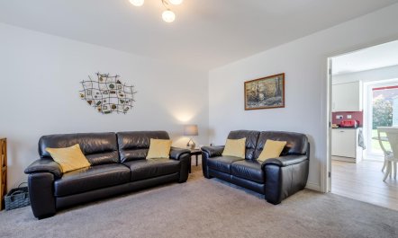 3 Bed in Whitby 3