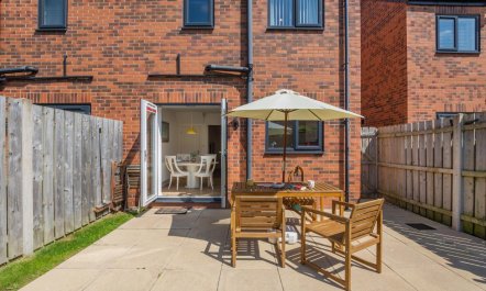 3 Bed in Whitby 5