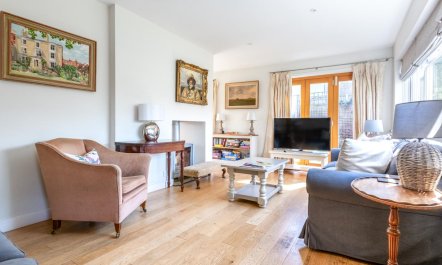 4 Bed in Southwold 2