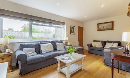 4 Bed in Southwold 2