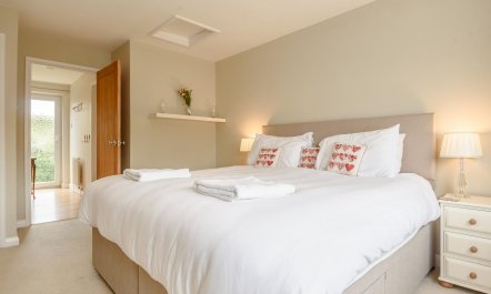 4 Bed in Southwold 6