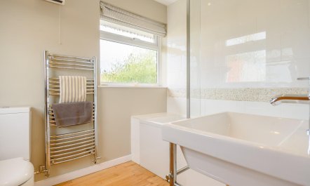 4 Bed in Southwold 8