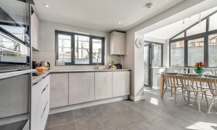 3 Bed in Porthleven 5