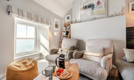 3 Bed in Porthleven 9