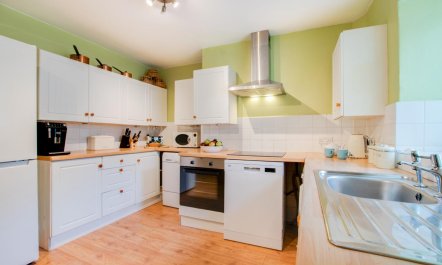 2 Bed in Mousehole 6
