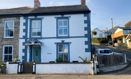2 Bed in Mousehole 2