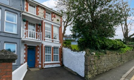 1 Bed in Mumbles