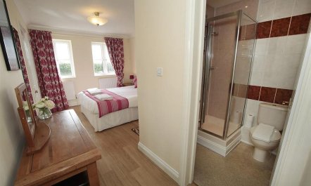 4 Bed in Gower 2