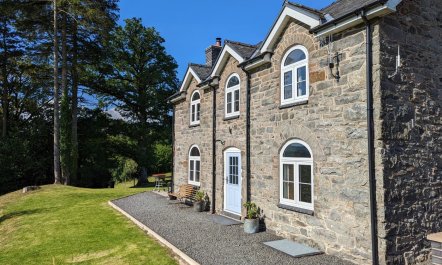3 Bed in Llangadfan