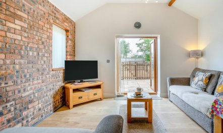 2 Bed in Gower 1
