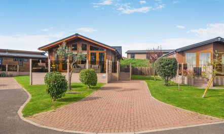 3 Bed in Whitby 5
