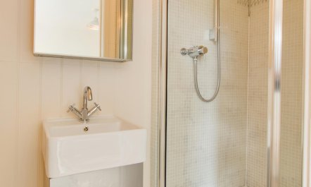 6 Bed in Salthouse 8