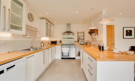 6 Bed in Salthouse 3