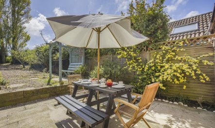 4 Bed in Salthouse 3