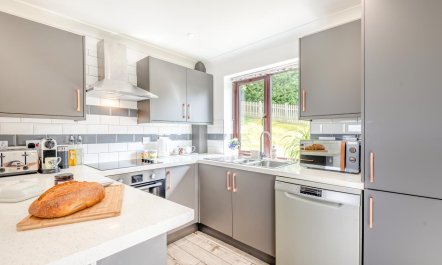 2 Bed in Bladbean 8