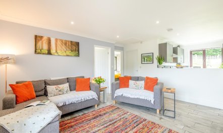 2 Bed in Bladbean 5