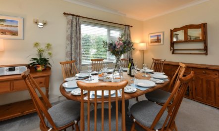 4 Bed in Llanbedrog 9