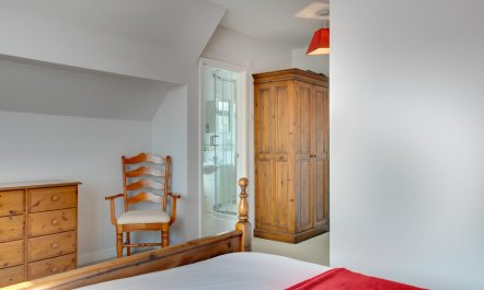 5 Bed in Limeslade 8