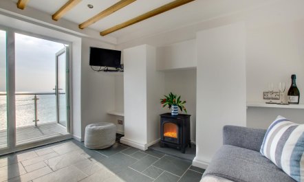 1 Bed in Porthleven 1