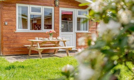 2 Bed in St. Merryn 1