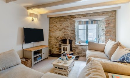3 Bed in Looe