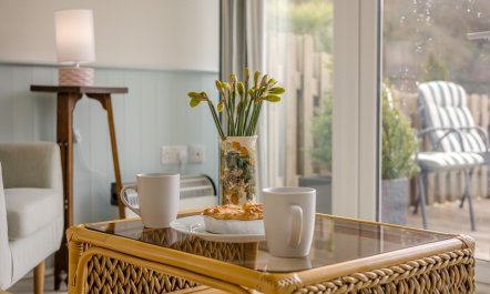 1 Bed in Caswell, Gower 9