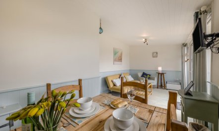 1 Bed in Caswell, Gower 8