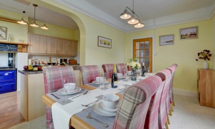 5 Bed in Lynton 3