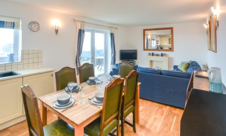 3 Bed in Porthleven 1
