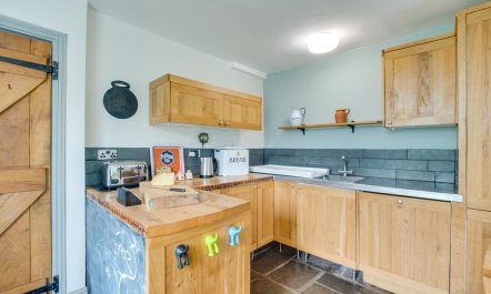 3 Bed in Gower 8