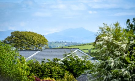 2 Bed in Llanbedrog 9