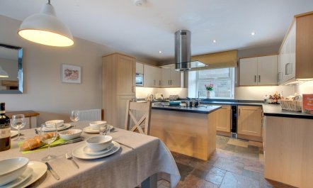 5 Bed in Fryup Dale 7