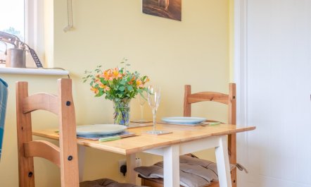 1 Bed in Stowting 7