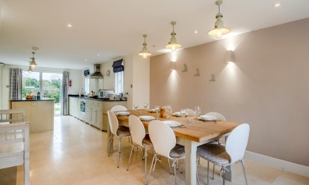 4 Bed in Walberswick 2